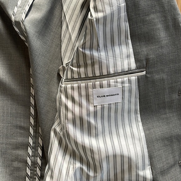 Men’s light grey suit - Picture 2 of 8